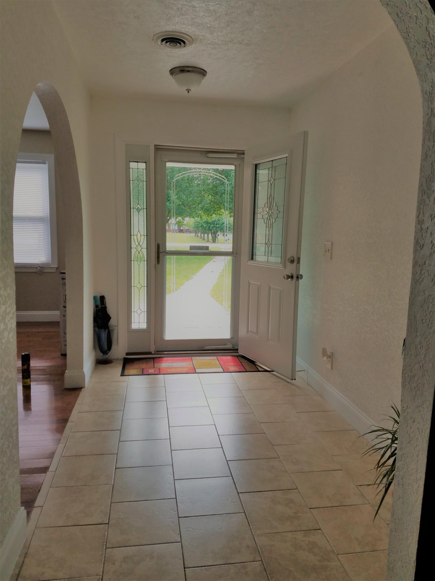 1234 County Line Road Cross, SC 29436 - Photo 2 of 36 foyer