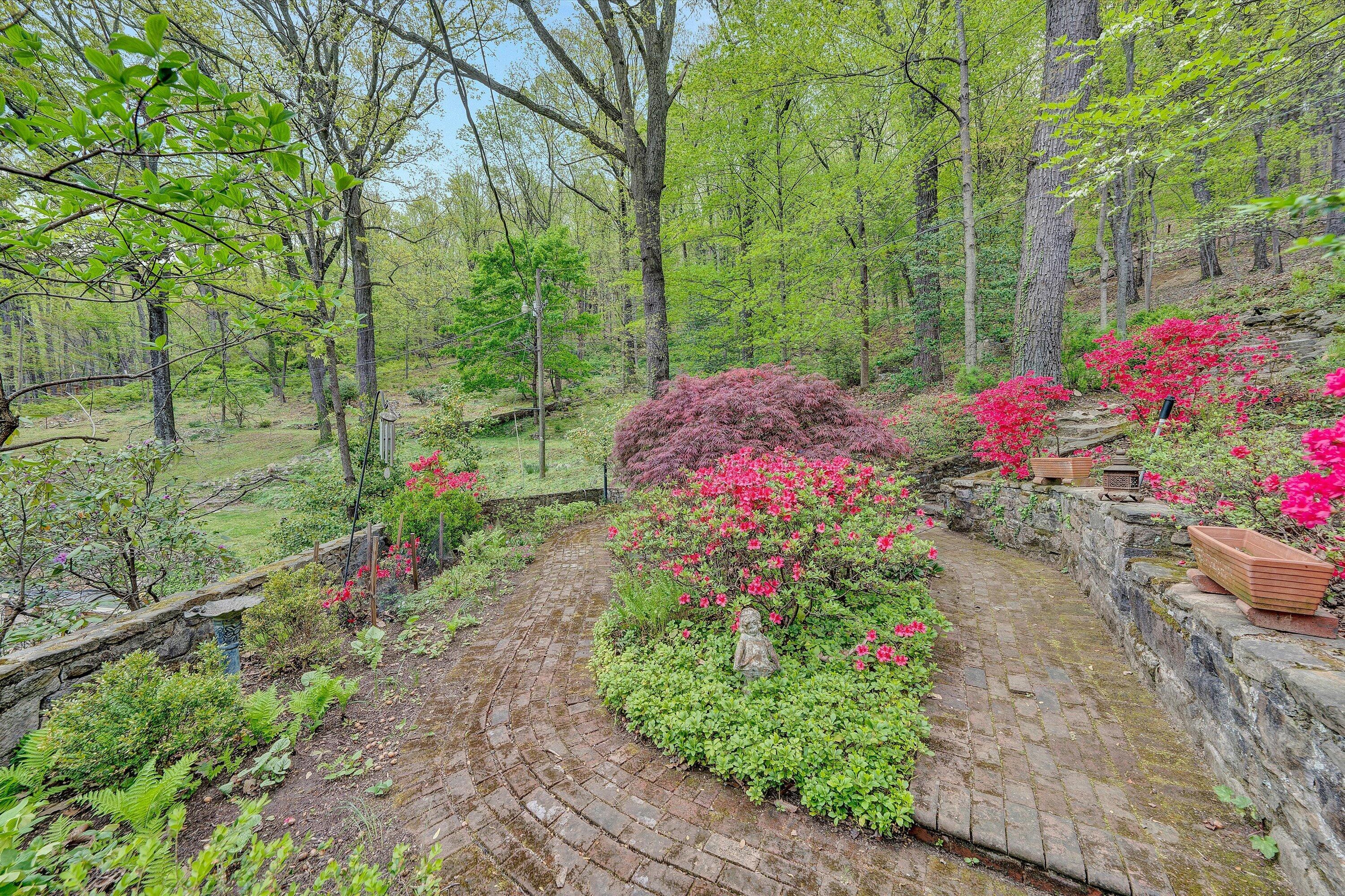2438 Robin Hood Road Southeast Roanoke, VA 24014 - Photo 66 of 81 66-DSC00280