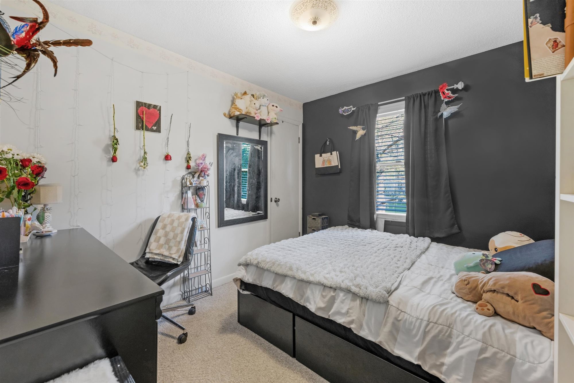 601 Courthouse View Street Lafayette, TN 37083 - Photo 14 of 25 a bedroom with a bed and a window