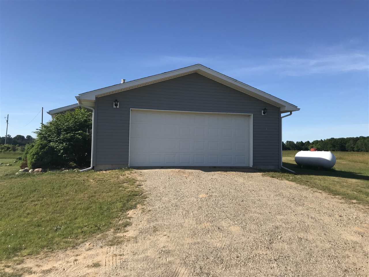 4427 Freeman Road Beaverton, MI 48612 - Photo 5 of 24 1848921-4.JPG