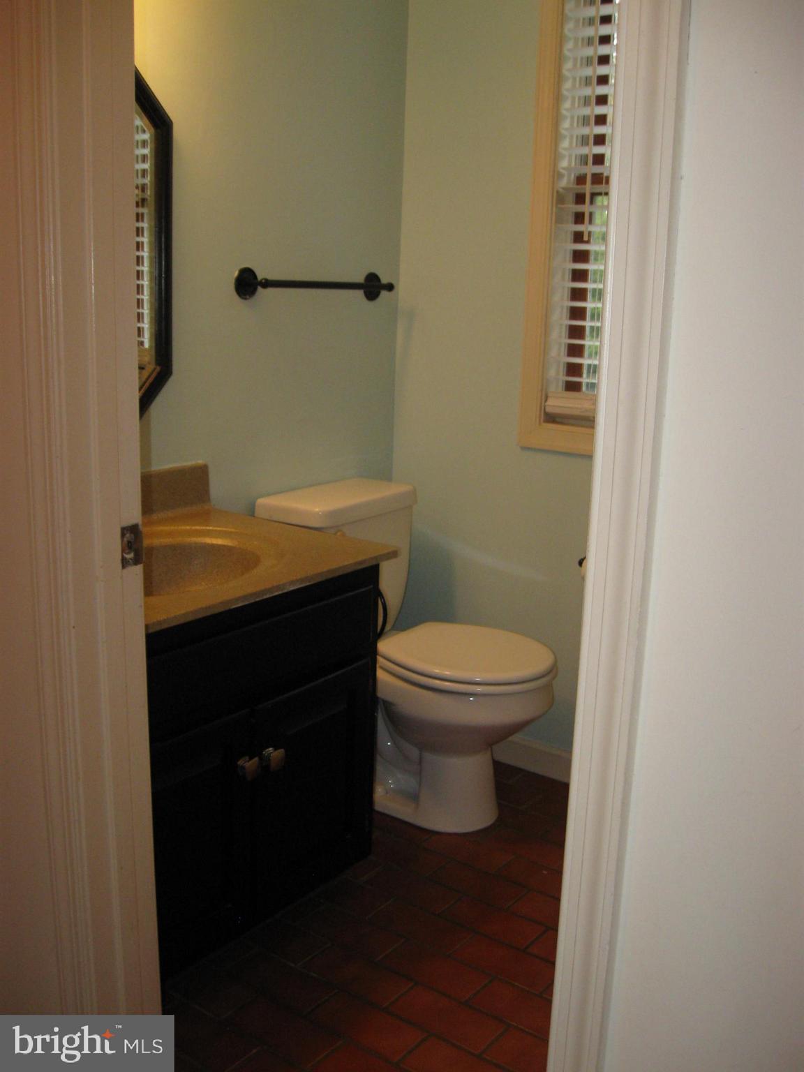 423 Cardinal Road Lititz, PA 17543 - Photo 11 of 21