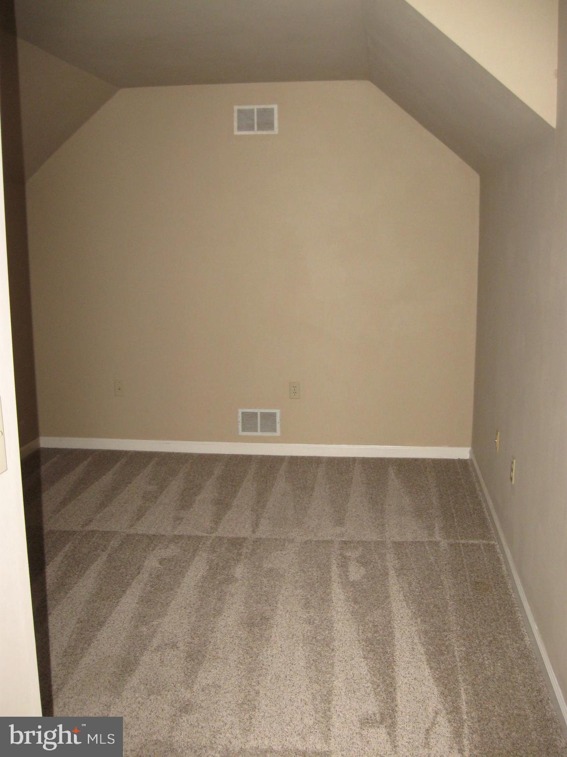423 Cardinal Road Lititz, PA 17543 - Photo 12 of 21