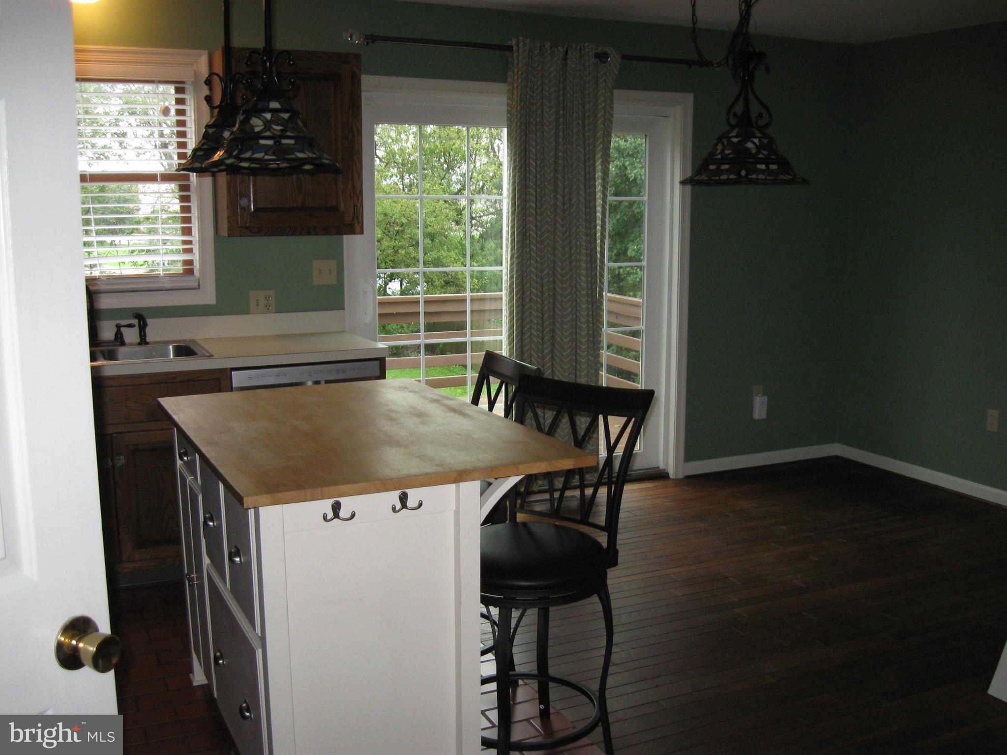 423 Cardinal Road Lititz, PA 17543 - Photo 7 of 21
