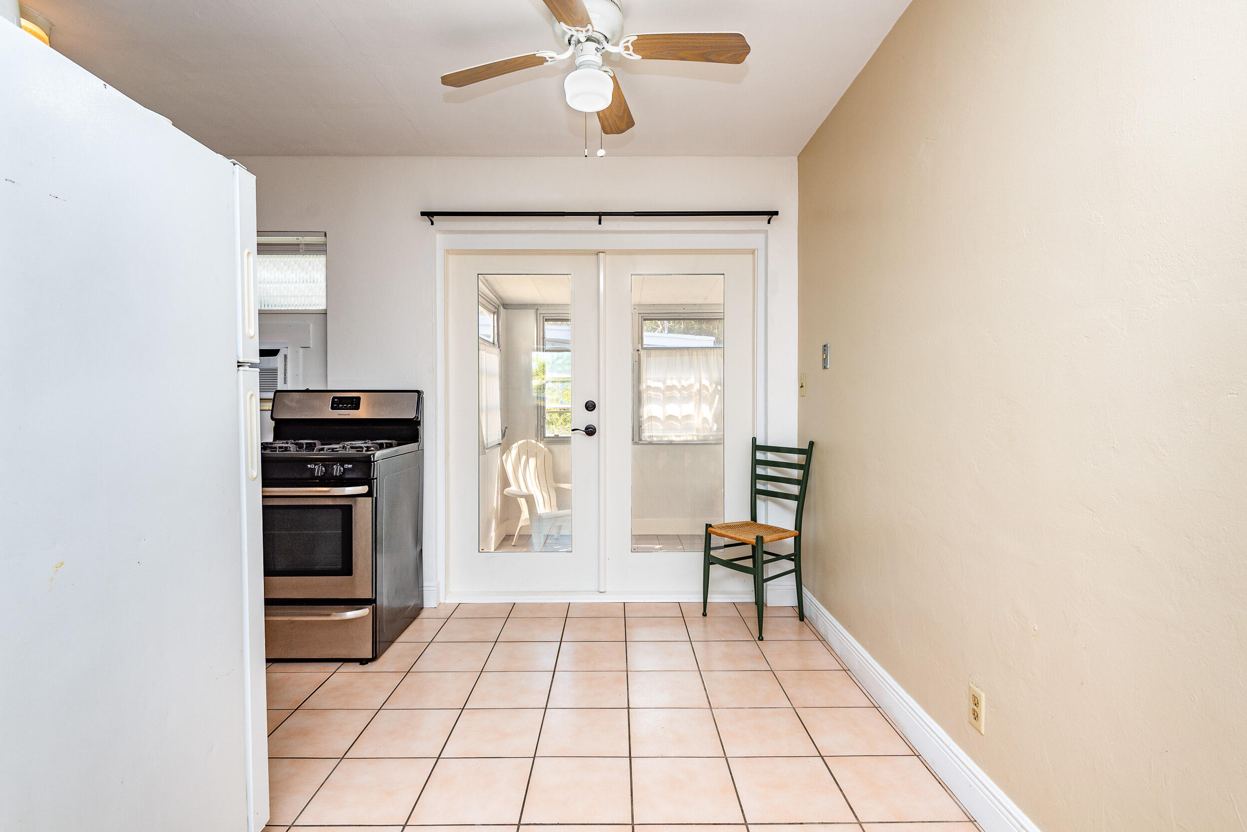 354 Manchester Street Boca Raton, FL 33487 - Photo 21 of 42 354-29
