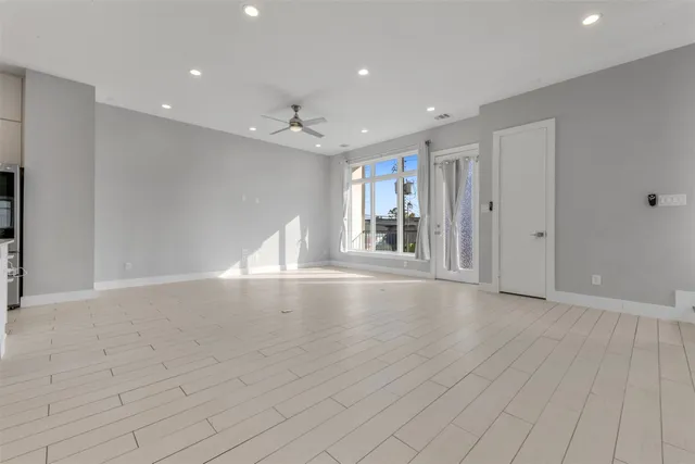 $3,800 | 6106 Clarkson Lane, Unit D, Houston, TX 77055