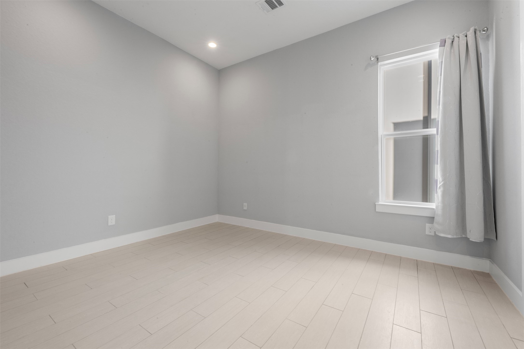 6106 Clarkson Lane, Unit D Houston, TX 77055 - Photo 14 of 37