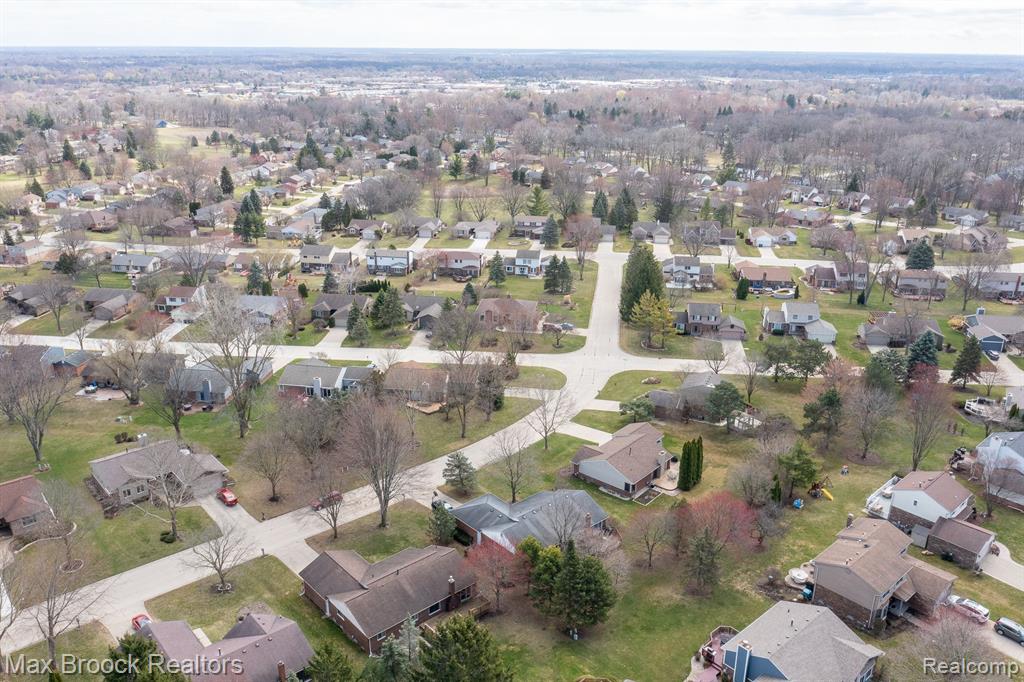 2232 Warrington Road Rochester Hills, MI 48307 - Photo 49 of 51