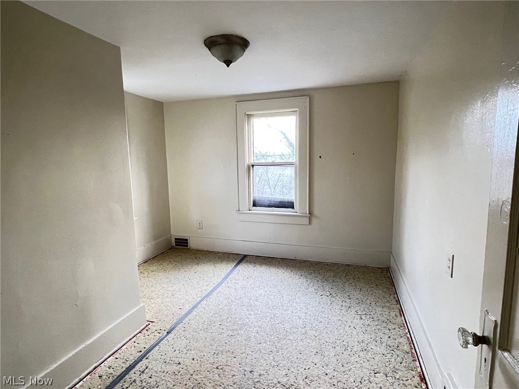 291 Lookout Avenue Akron, OH 44310 - Photo 15 of 23 bedroom will have new carpet