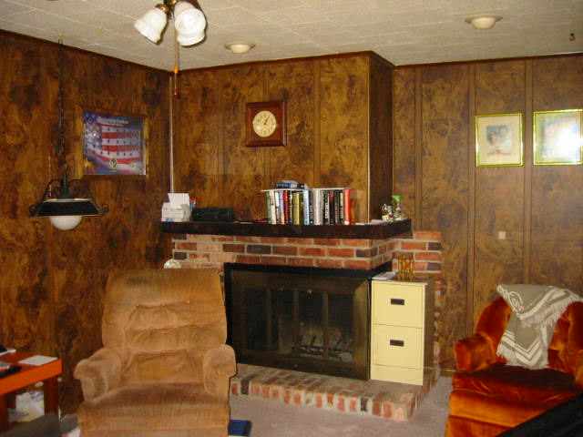 2112 Washington Road Washington, IL 61571 - Photo 5 of 7 Gallery Image 5