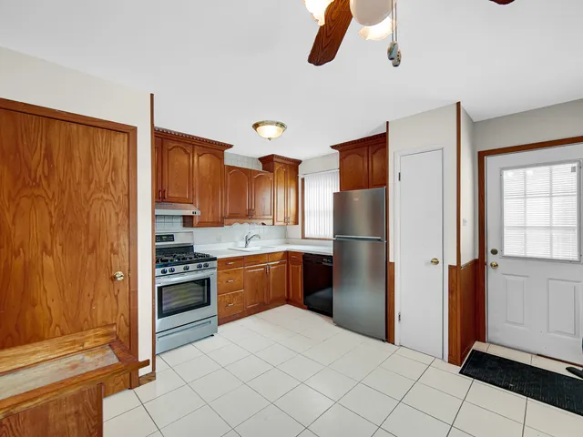 $269,900 | 11811 South Tripp Avenue, Alsip, IL 60803