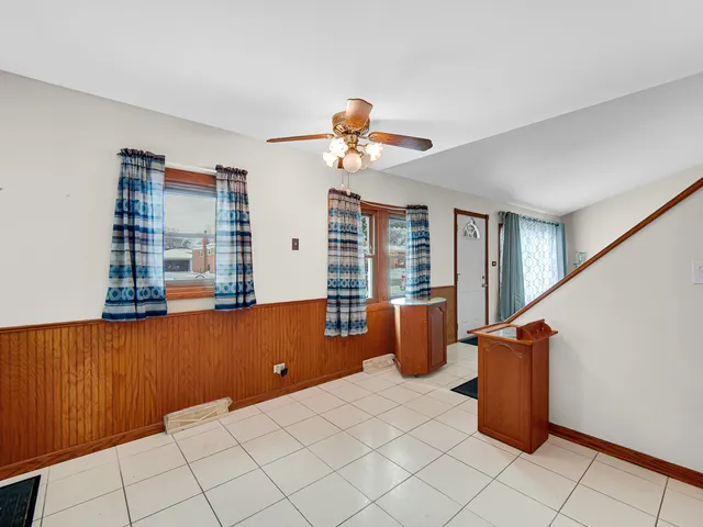 $269,900 | 11811 South Tripp Avenue, Alsip, IL 60803