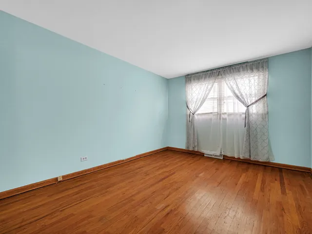 $269,900 | 11811 South Tripp Avenue, Alsip, IL 60803