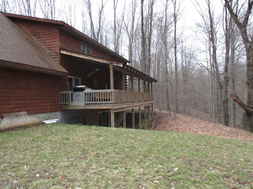 16915 Old State Road Middlefield, OH 44062 - Photo 2 of 23