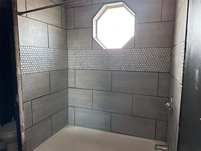 $180,000 | 19487 County Road 656, Farmersville, TX 75442