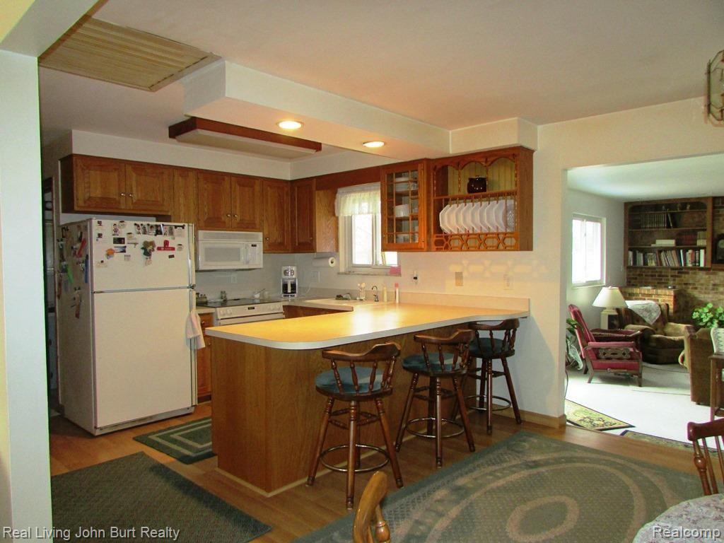 418 South Baldwin Road Oxford, MI 48371 - Photo 5 of 19 IMG_1066.jpg