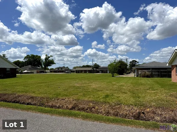 $475,000 | 1140-1136 East Camellia Drive, Thibodaux, LA 70301
