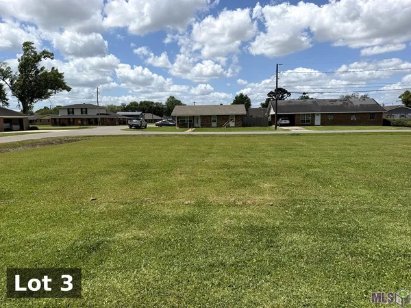 $475,000 | 1140-1136 East Camellia Drive, Thibodaux, LA 70301