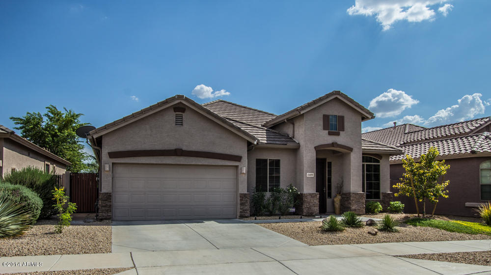 2409 West Apache Rain Road Phoenix, AZ 85085 - Photo 2 of 29 IMG_7558