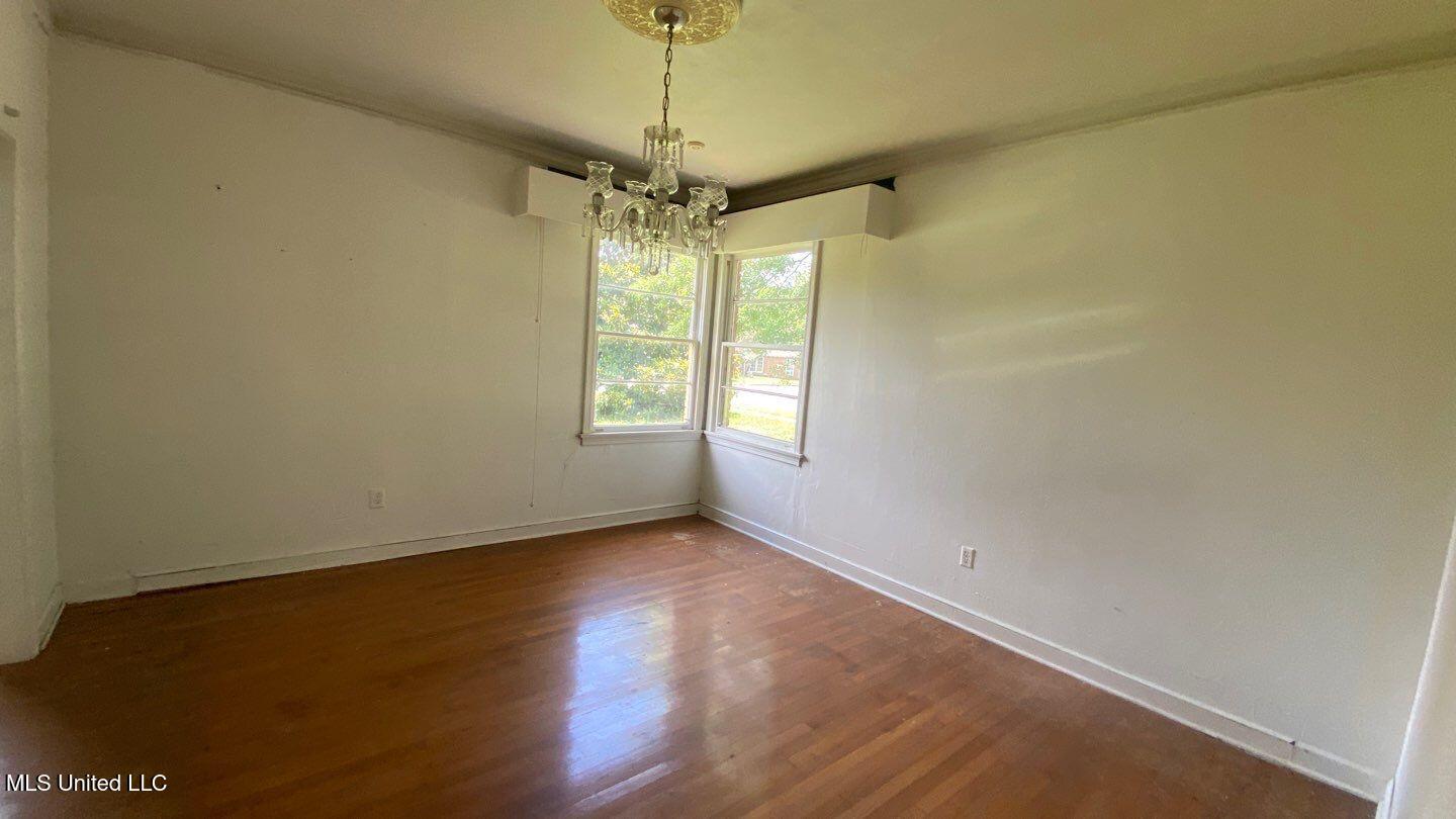 314 Jackson Street Indianola, MS 38751 - Photo 13 of 47 93-Jun 09 2025 01_30pm-hoxc