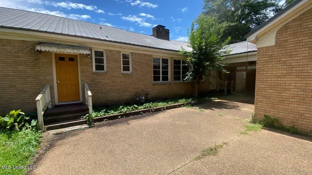 $82,320 | 314 Jackson Street, Indianola, MS 38751
