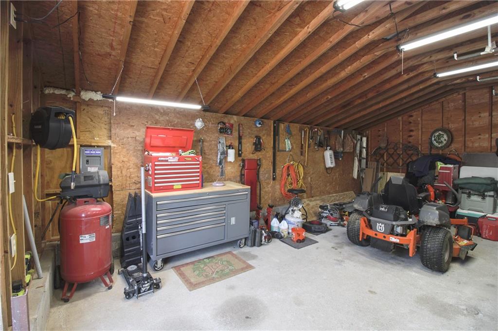 249 Cooper Road Southeast Calhoun, GA 30701 - Photo 49 of 62 a room with gym equipment