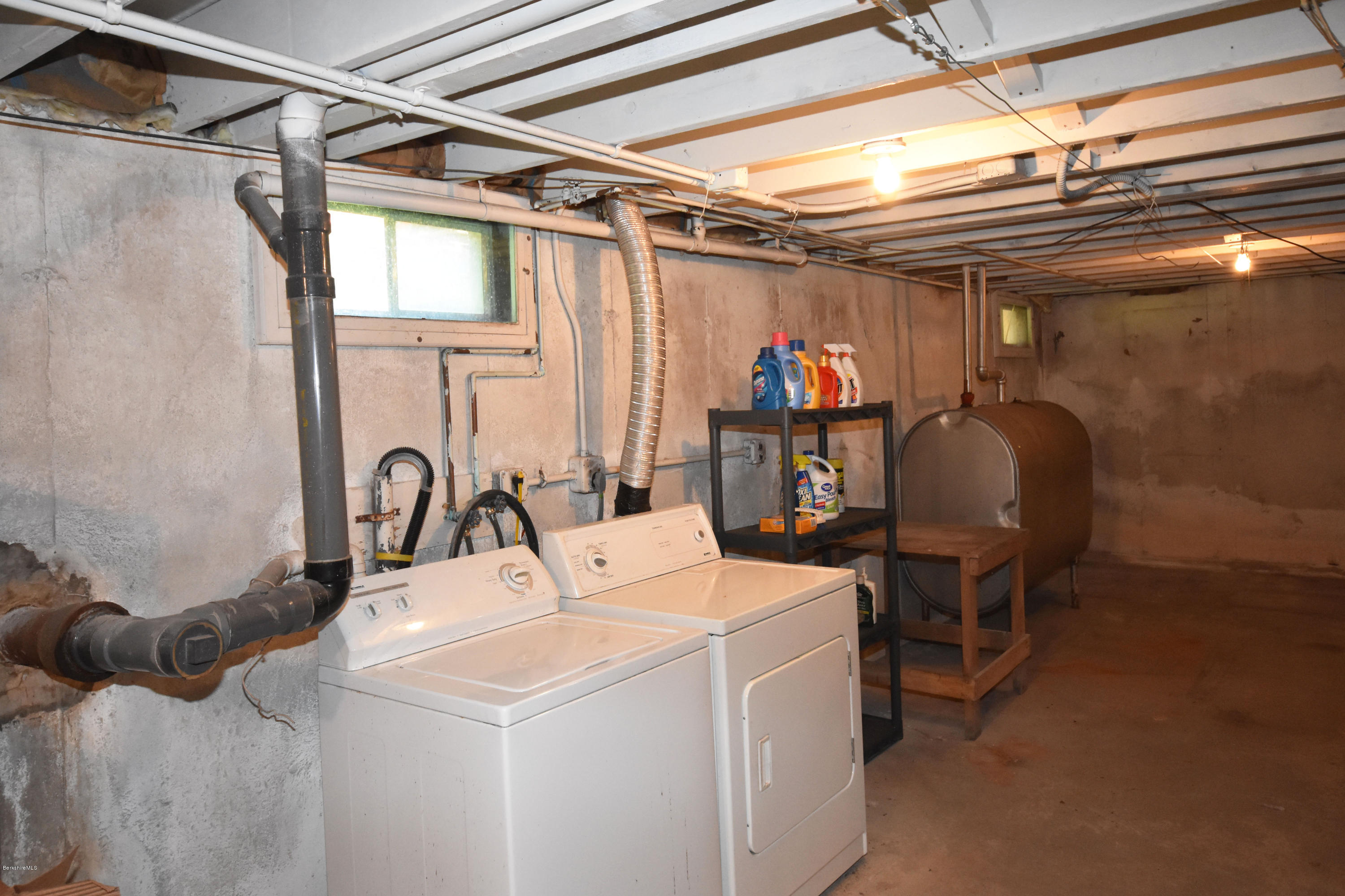 239 East Windsor Road Peru, MA 01235 - Photo 25 of 38 a utility room with dryer and washer