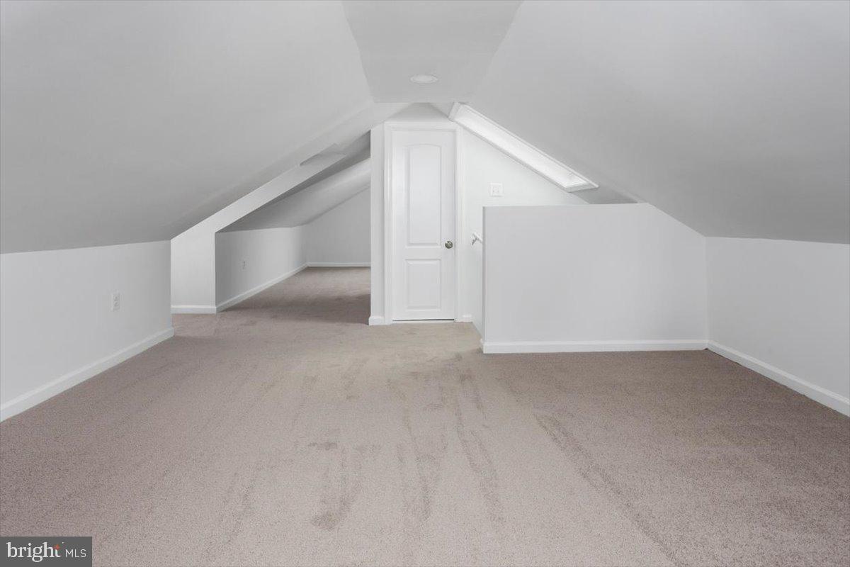 11715 Kingtree Street Silver Spring, MD 20902 - Photo 16 of 35