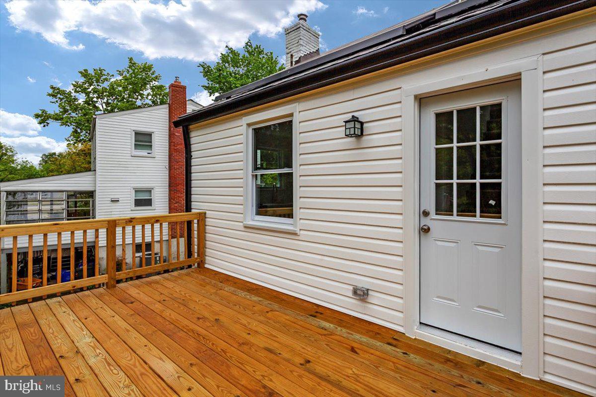 11715 Kingtree Street Silver Spring, MD 20902 - Photo 30 of 35