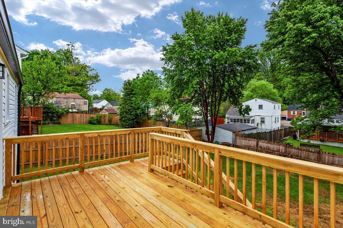 11715 Kingtree Street Silver Spring, MD 20902 - Photo 31 of 35
