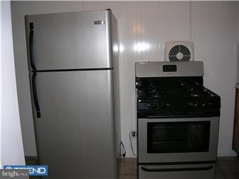 78 Gilpin Road Upper Darby, PA 19082 - Photo 7 of 12 Kitchen