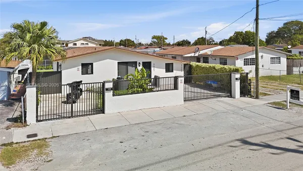 $1,125,000 | 9007 Southwest 38th Street, Miami, FL 33165