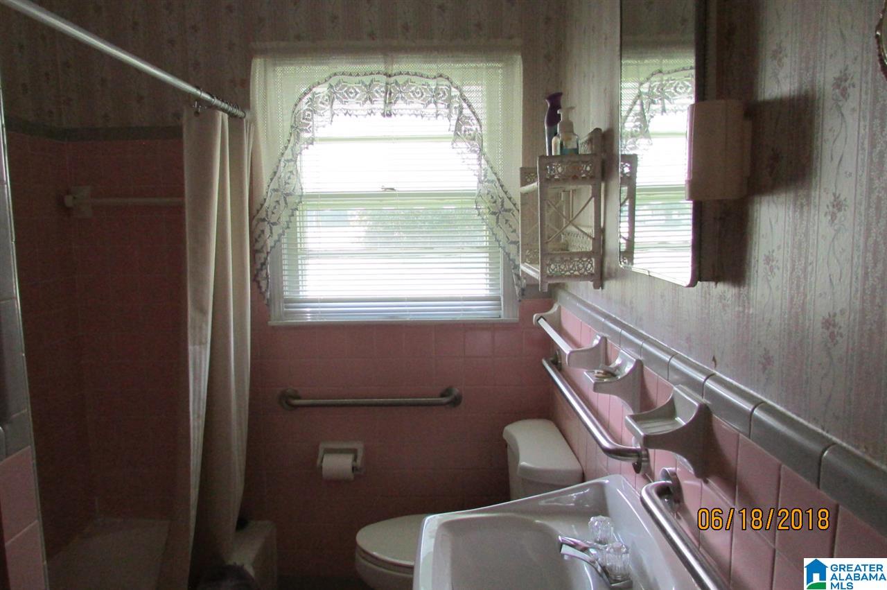 809 Astor Avenue Weaver, AL 36277 - Photo 11 of 19