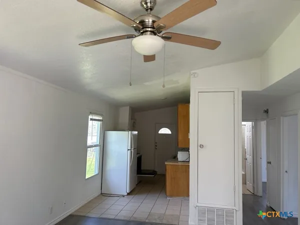 $895 | 905 Evergreen Drive, Killeen, TX 76541