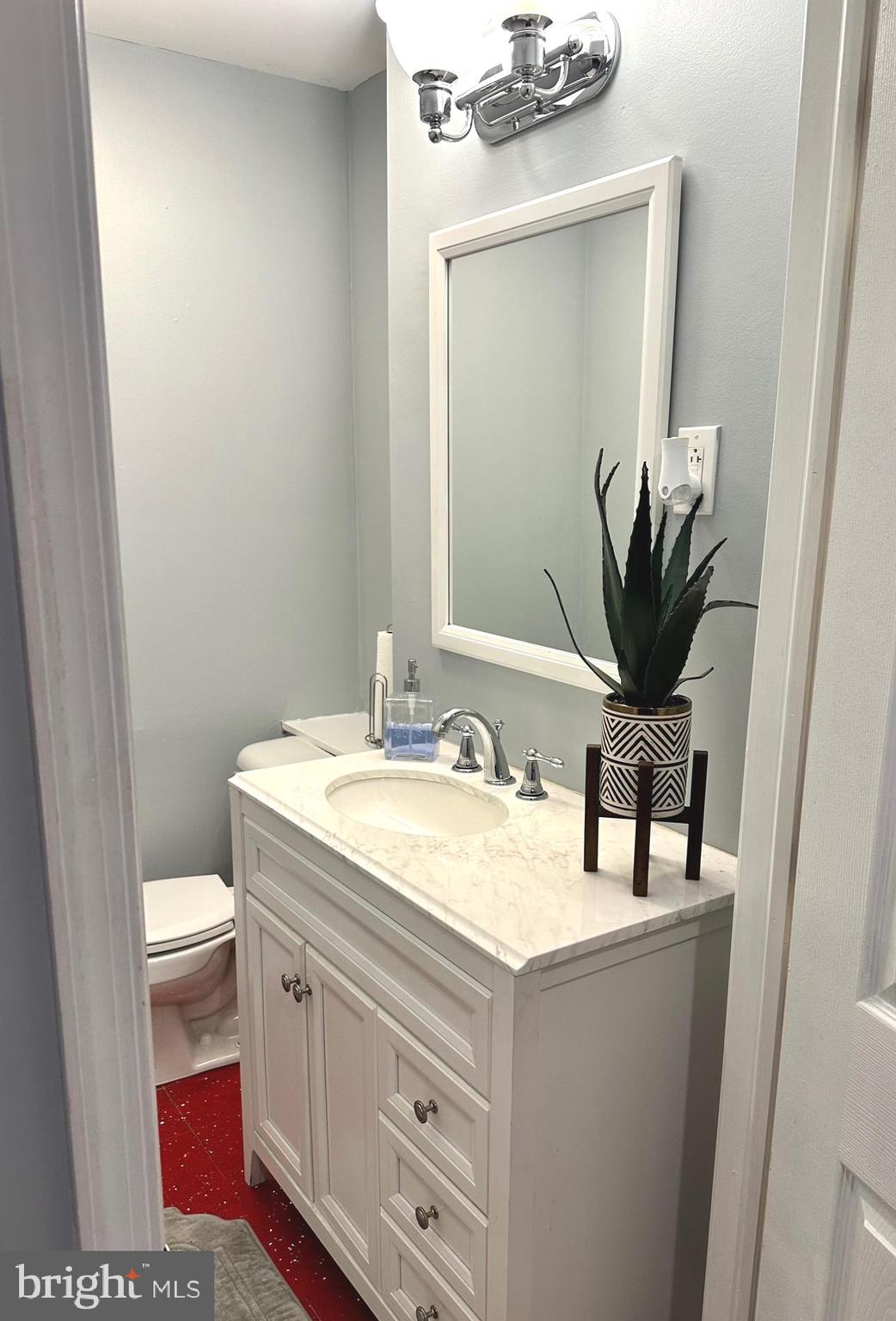 408 Old Farm Road Wyncote, PA 19095 - Photo 14 of 26 Half Bath