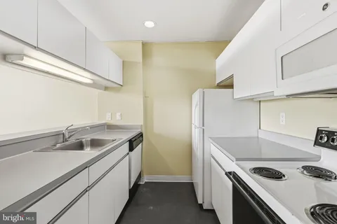 $205,000 | 2639 Boston Street, Unit 209, Baltimore, MD 21224