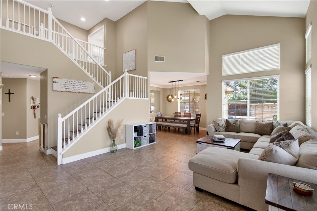 8467 Farmhouse Lane Riverside, CA 92508 - Photo 10 of 43 Gallery Image 10
