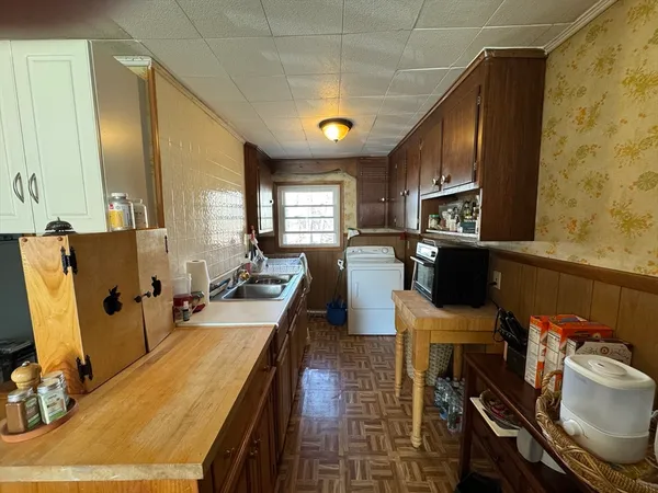 $595,000 | 10 Malden Street, Worcester, MA 01606