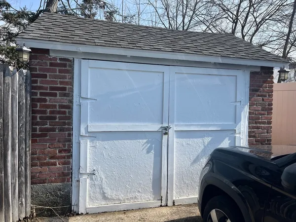 $595,000 | 10 Malden Street, Worcester, MA 01606