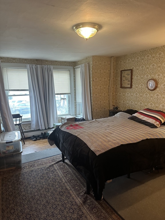 10 Malden Street Worcester, MA 01606 - Photo 7 of 17