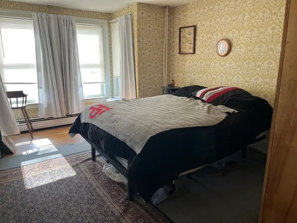 $595,000 | 10 Malden Street, Worcester, MA 01606