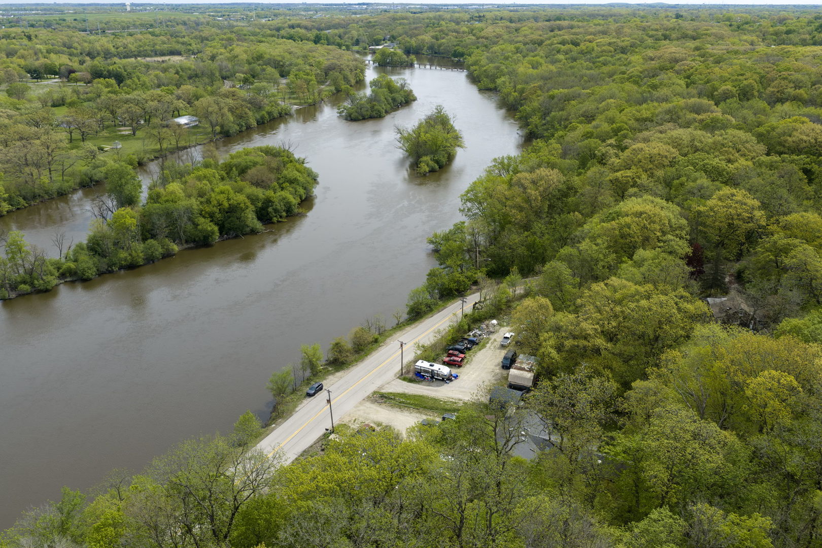 35W333 Riverside Drive St. Charles, IL 60174 - Photo 14 of 29