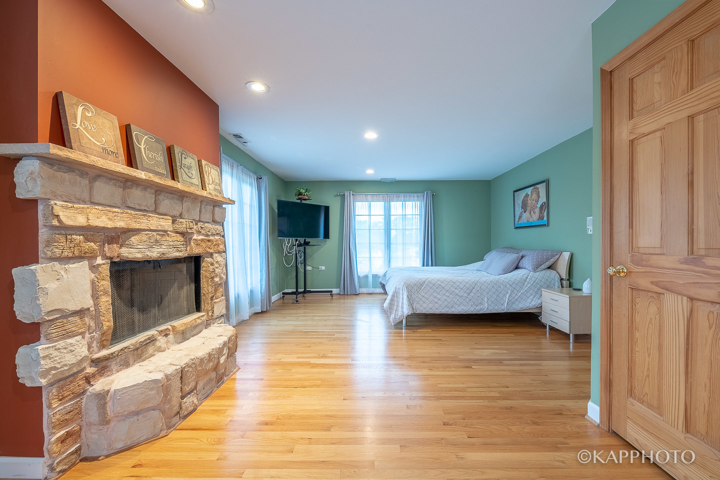 410 Warren Road Glenview, IL 60025 - Photo 18 of 37