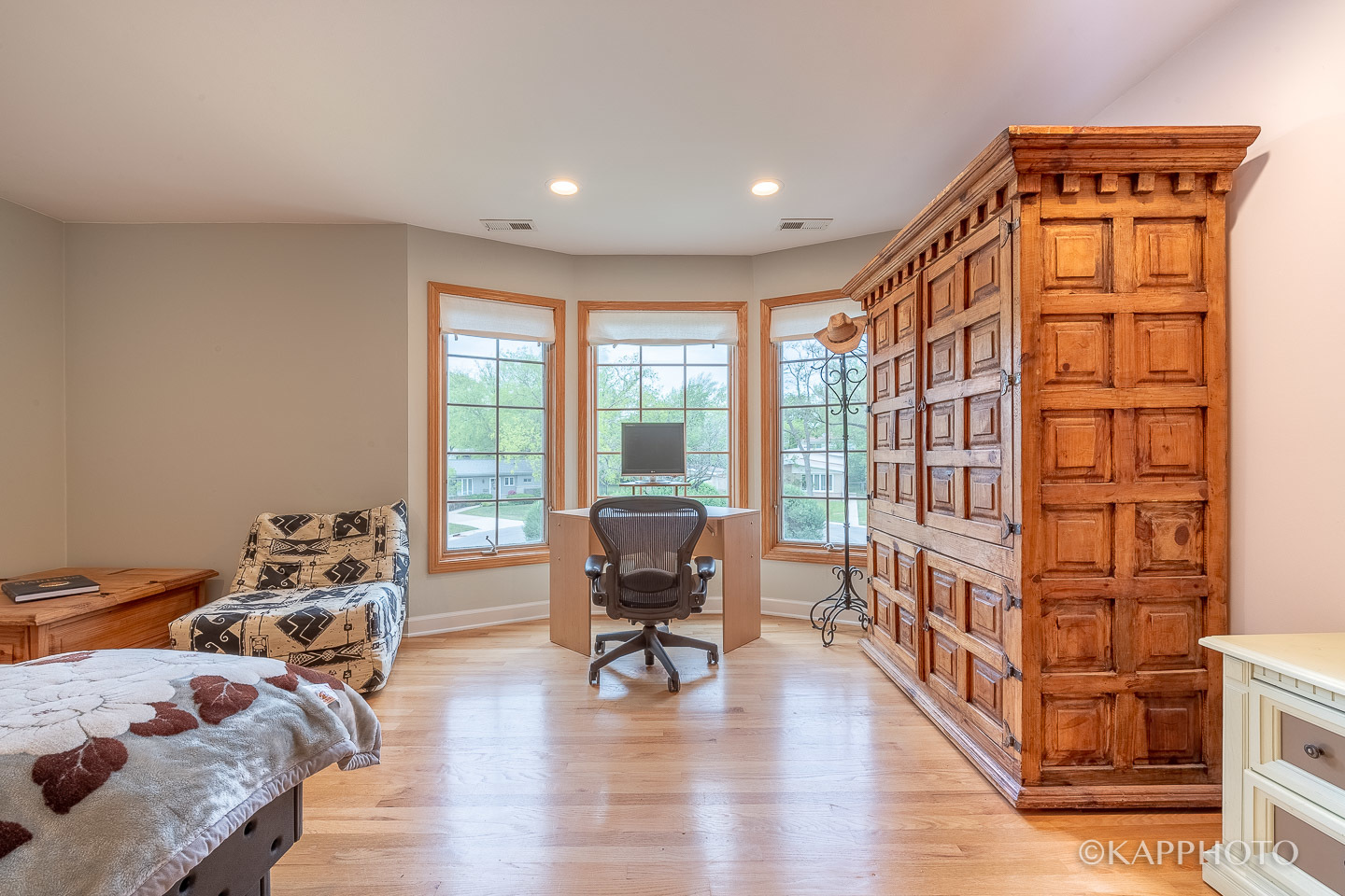410 Warren Road Glenview, IL 60025 - Photo 21 of 37