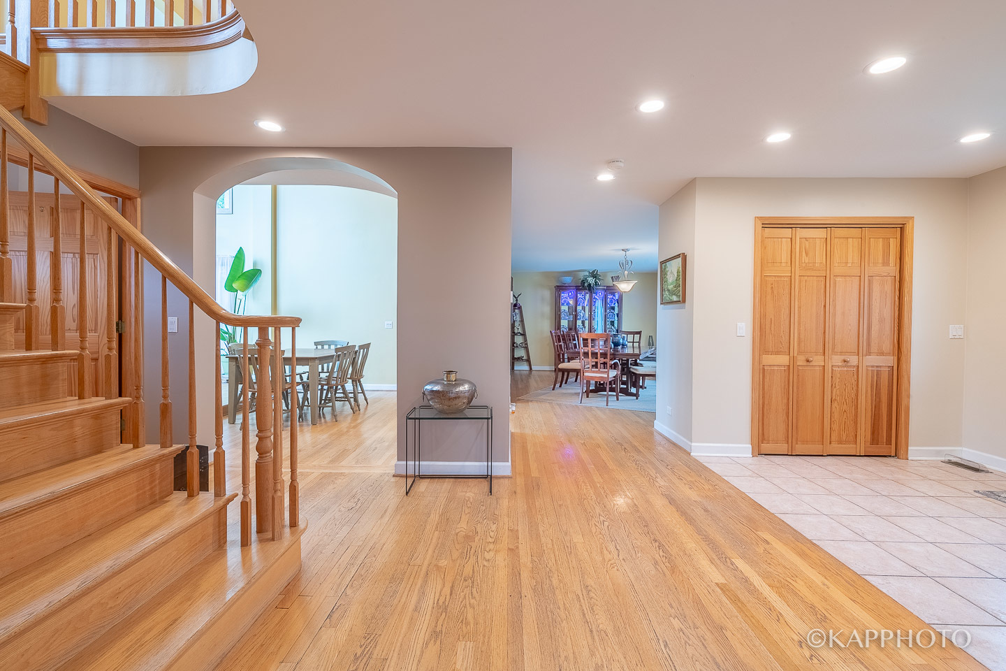 410 Warren Road Glenview, IL 60025 - Photo 4 of 37
