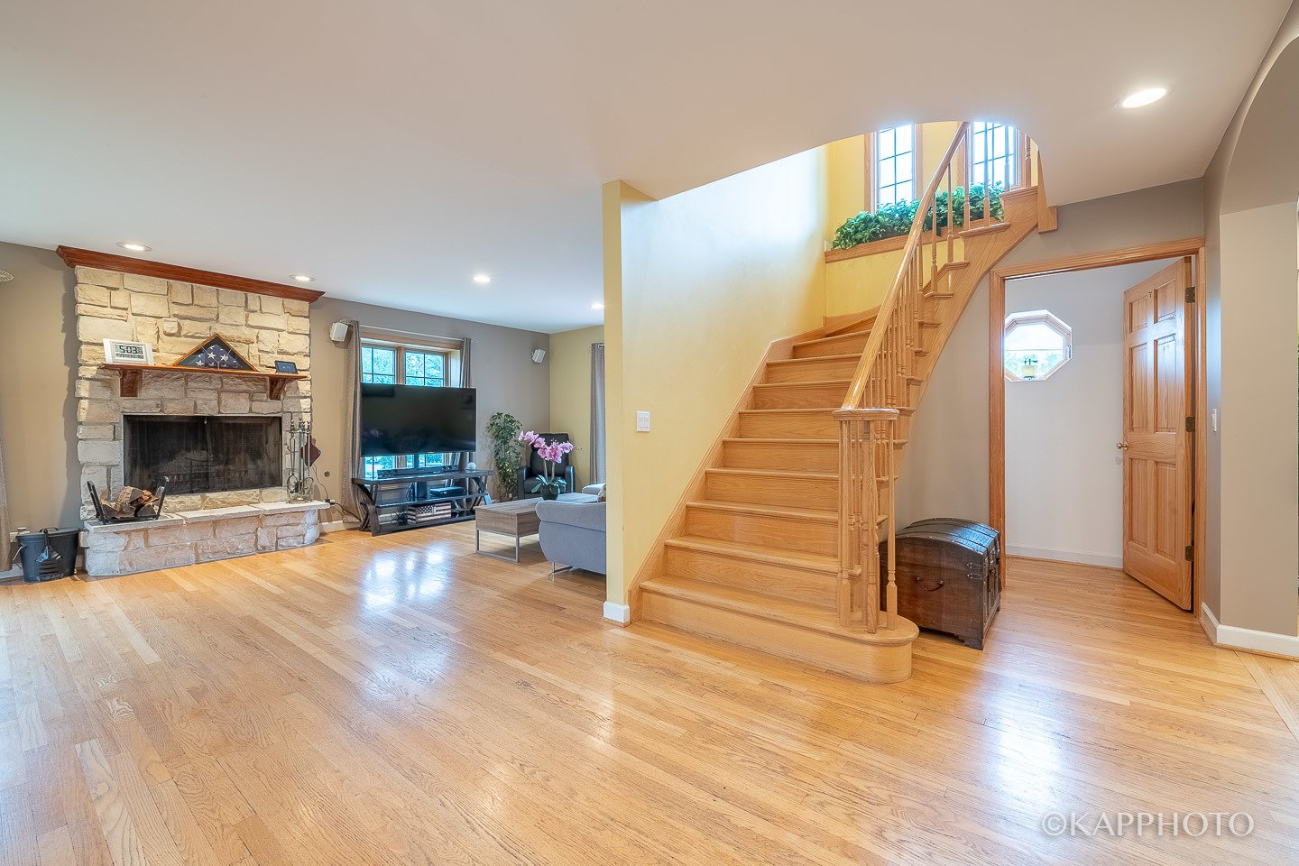 410 Warren Road Glenview, IL 60025 - Photo 7 of 37