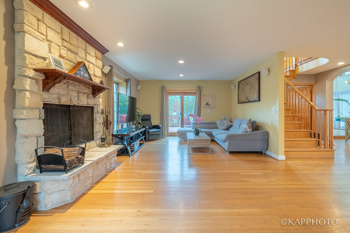 410 Warren Road Glenview, IL 60025 - Photo 9 of 37
