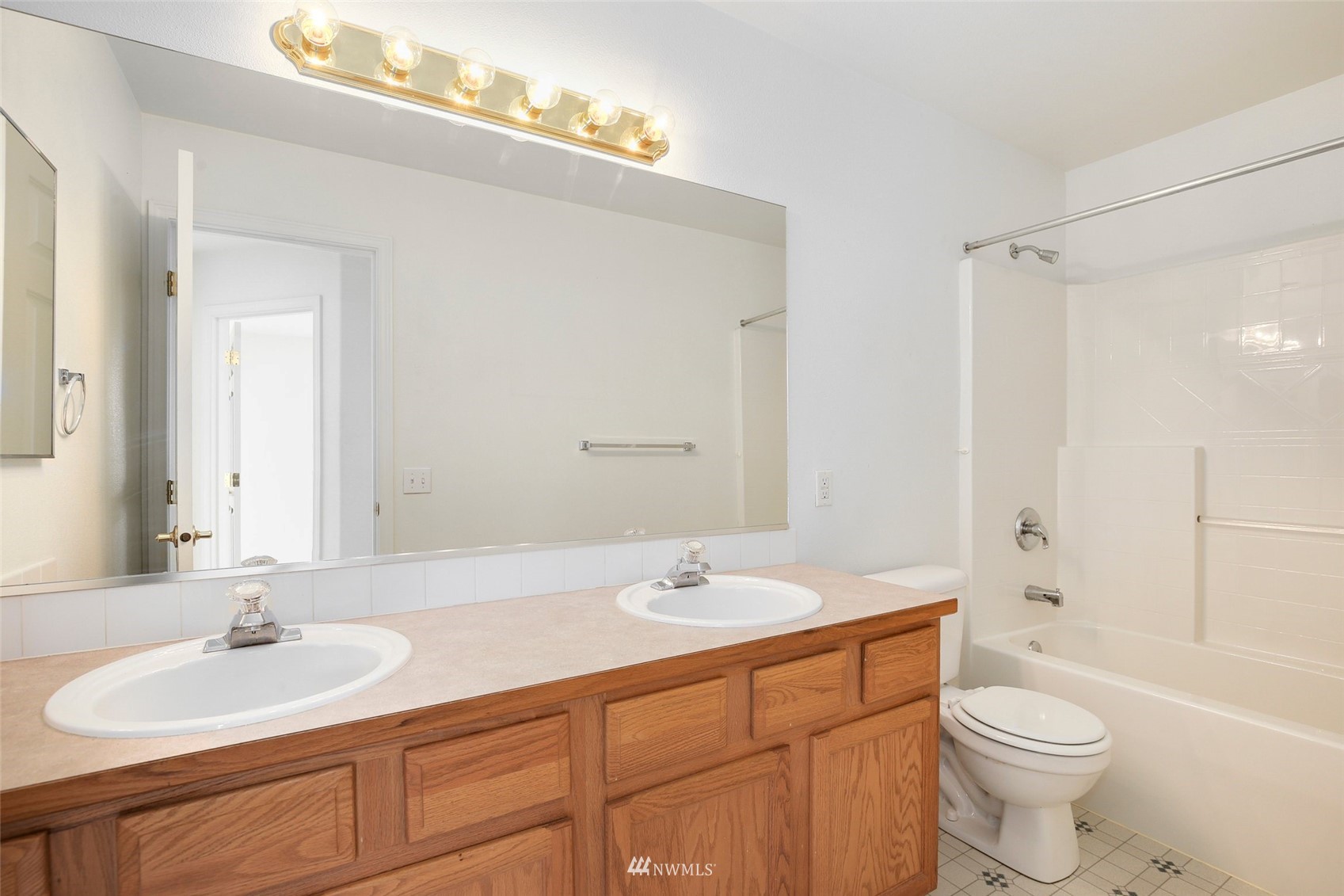 17853 110th Place Southeast Renton, WA 98055 - Photo 23 of 30 Gallery Image 23