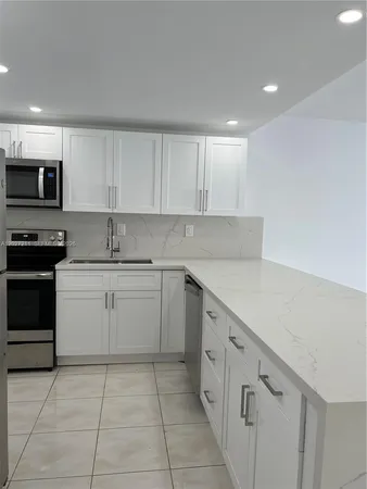 $1,950 | 16710 Northeast 9th Avenue, Unit 409, North Miami Beach, FL 33162