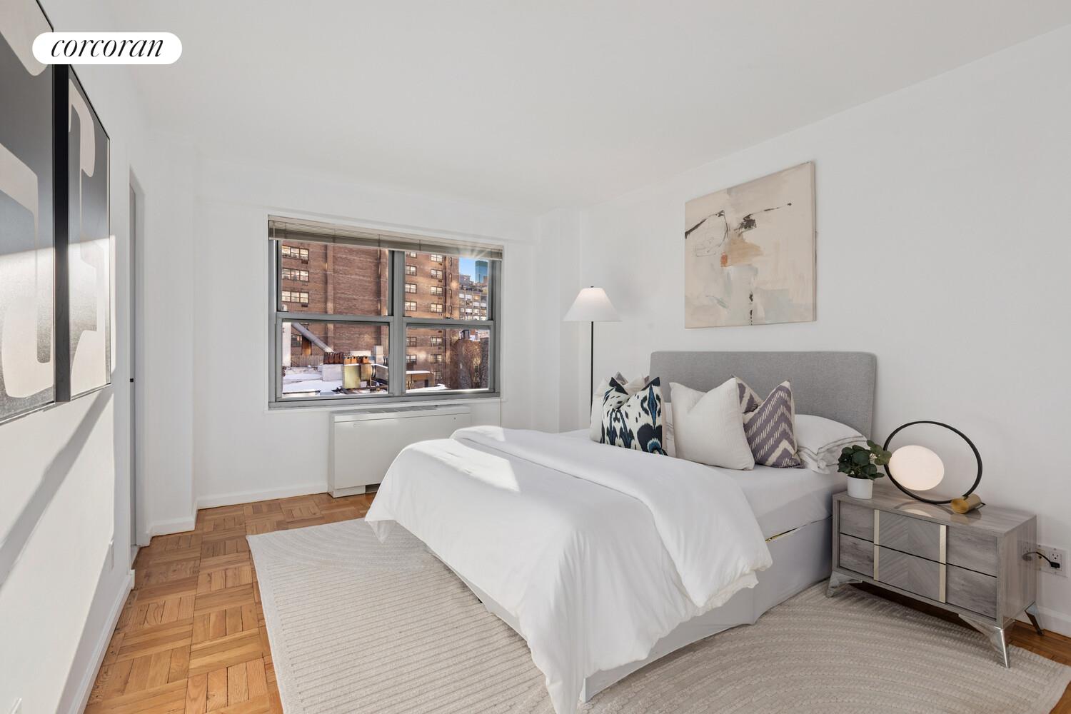 360 East 72nd Street, Unit B709 Manhattan, NY 10021 - Photo 7 of 29
