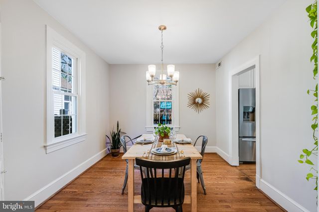 $980,000 | 32 East Walnut Street, Alexandria, VA 22301